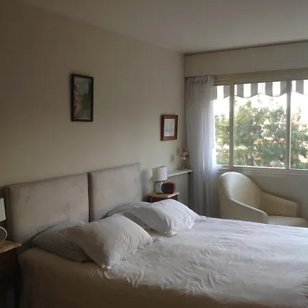 20 Avenue De Madrid Ubytování v soukromí