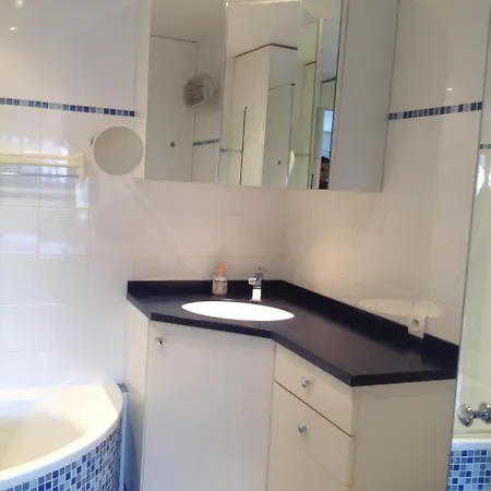 20 Avenue De Madrid * Cannes
